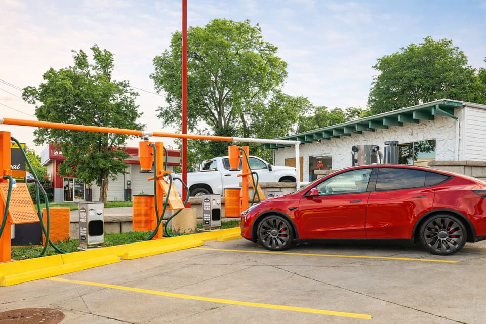 The free self-use vacuum stations at Safari Car Wash Nashville on White Bridge Pike.